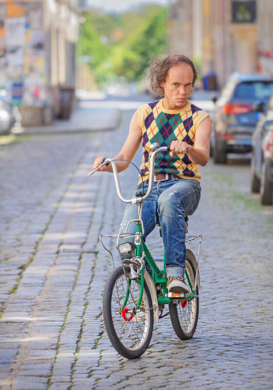 Olaf Schubert im Pullunder – Programm Jetzt oder now!